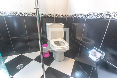 Casa para alugar com 350m², 3 quartos e 2 vagas Casa para alugar com 350m², 3 quartos e 2 vagasBanheiro social