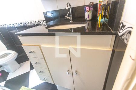 Casa para alugar com 350m², 3 quartos e 2 vagas Casa para alugar com 350m², 3 quartos e 2 vagasBanheiro social