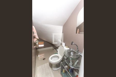 Casa para alugar com 350m², 3 quartos e 2 vagas Casa para alugar com 350m², 3 quartos e 2 vagasLavabo