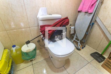 Casa para alugar com 350m², 3 quartos e 2 vagas Casa para alugar com 350m², 3 quartos e 2 vagasBanheiro de serviço