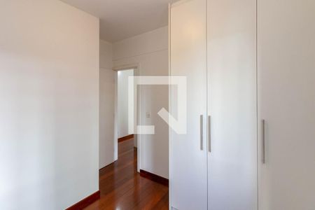 Quarto 2 de apartamento para alugar com 3 quartos, 110m² em Belvedere, Belo Horizonte