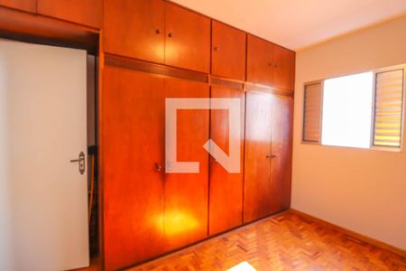 Quarto de casa à venda com 2 quartos, 184m² em Vila M Genoveva, Jundiaí