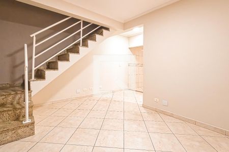 Sala de casa para alugar com 2 quartos, 210m² em Vila Ristori, Guarulhos