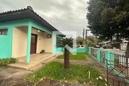 Fachada da casa de casa à venda com 6 quartos, 160m² em Fátima, Canoas