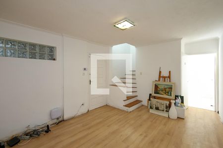 Sala de casa à venda com 2 quartos, 110m² em Vila Cordeiro, São Paulo