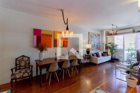 Sala de apartamento à venda com 4 quartos, 130m² em Laranjeiras, Rio de Janeiro