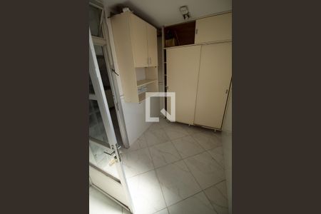 Apartamento à venda com 97m², 3 quartos e 2 vagas Apartamento à venda com 97m², 3 quartos e 2 vagasÁrea de Serviço