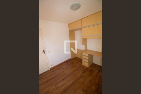 Apartamento à venda com 97m², 3 quartos e 2 vagas Apartamento à venda com 97m², 3 quartos e 2 vagasQuarto 02