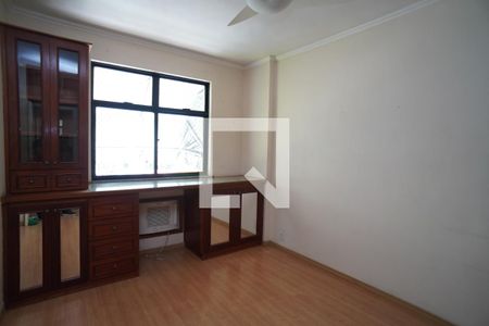 Quarto de apartamento à venda com 2 quartos, 75m² em Santa Rosa, Niterói