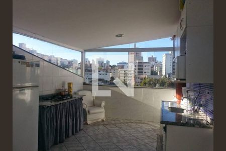 Casa à venda com 4 quartos, 480m² em Santa Tereza, Belo Horizonte