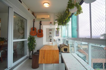 Sacada de apartamento à venda com 3 quartos, 110m² em Centro, São Leopoldo