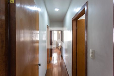 Corredor de apartamento à venda com 4 quartos, 140m² em Santa Branca, Belo Horizonte