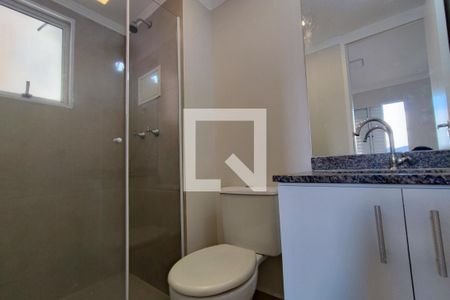Banheiro Suíte de apartamento para alugar com 3 quartos, 61m² em Jardim Ipaussurama, Campinas