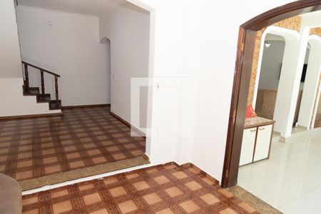 Sala de casa para alugar com 2 quartos, 154m² em Parque Continental Ii, Guarulhos