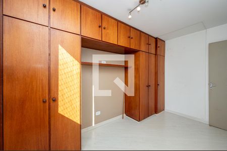 Quarto 1 de apartamento para alugar com 2 quartos, 46m² em Vila Campestre, São Paulo