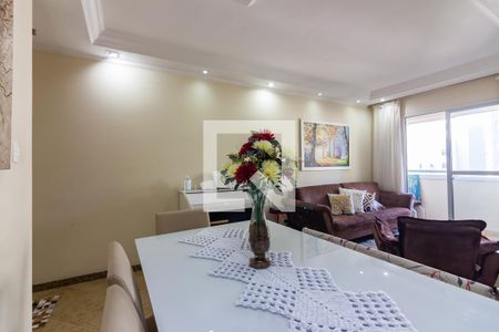 Sala  de apartamento à venda com 3 quartos, 65m² em Continental, Osasco