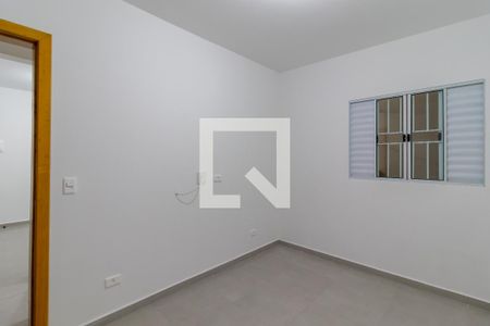 Quarto 1 de apartamento para alugar com 1 quarto, 40m² em Vila Mariza Mazzei, São Paulo