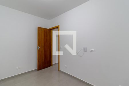 Quarto 1 de apartamento para alugar com 1 quarto, 40m² em Vila Mariza Mazzei, São Paulo