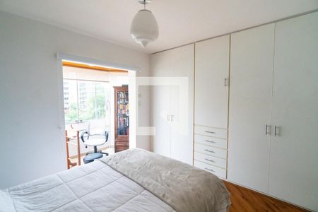 Suite de apartamento à venda com 3 quartos, 98m² em Vila Alexandria, São Paulo