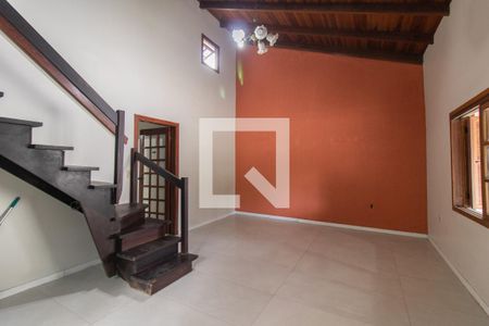 Sala 1 de casa à venda com 4 quartos, 300m² em Partenon, Porto Alegre