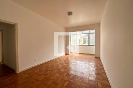 Apartamento para alugar com 116m², 3 quartos e sem vagaSala