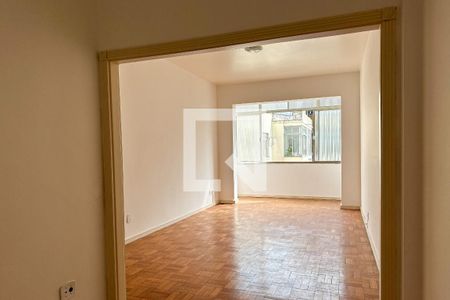 Apartamento para alugar com 116m², 3 quartos e sem vagaSala