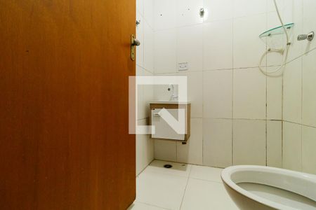 Banheiro de apartamento para alugar com 1 quarto, 42m² em Vila Constança, São Paulo