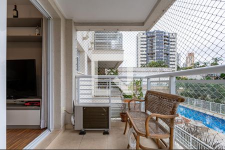 Sacada de apartamento à venda com 2 quartos, 64m² em Vila Alexandria, São Paulo