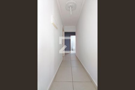 Corredor  de casa à venda com 4 quartos, 200m² em Vila Padre Manoel de Nobrega, Campinas