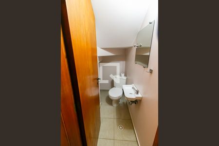 Lavabo de casa à venda com 3 quartos, 174m² em Jardim Maria Rosa, Taboão da Serra