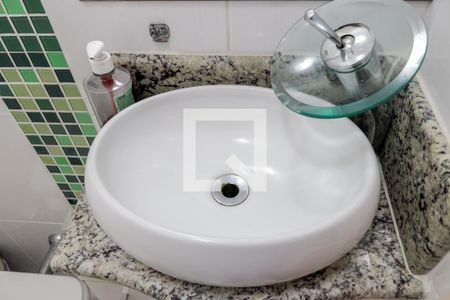 Lavabo de casa de condomínio à venda com 3 quartos, 153m² em Vila Maria Alta, São Paulo