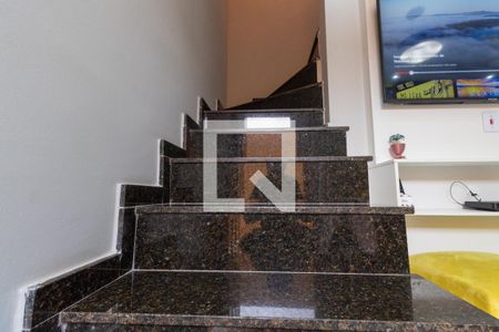 Escada de casa de condomínio à venda com 2 quartos, 60m² em Jardim Penha, São Paulo