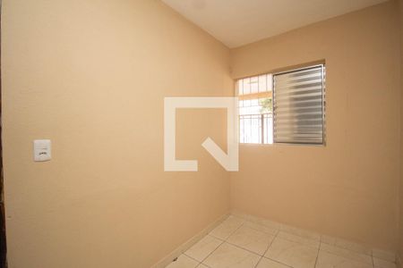 Quarto 1 de casa para alugar com 2 quartos, 45m² em Vila Ramos, São Paulo