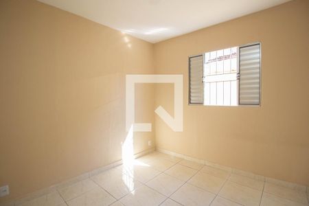 Quarto 2 de casa para alugar com 2 quartos, 45m² em Vila Ramos, São Paulo