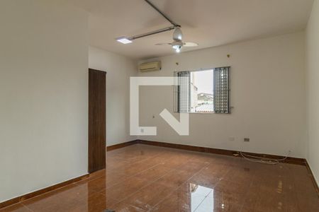 Suíte de casa para alugar com 3 quartos, 216m² em Parque Monte Alegre, Taboão da Serra