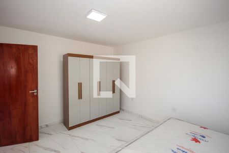 Quarto de casa de condomínio para alugar com 1 quarto, 30m² em Parque dos Bancarios, São Paulo