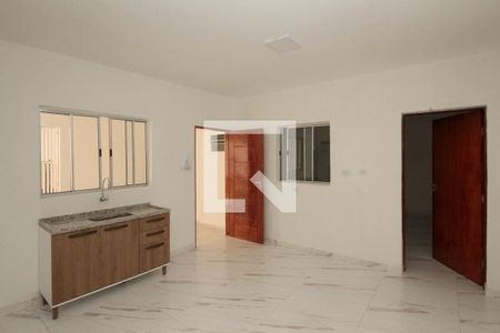 Sala e Cozinha de apartamento para alugar com 2 quartos, 65m² em Parque dos Bancarios, São Paulo