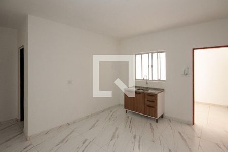 Sala e Cozinha de apartamento para alugar com 2 quartos, 65m² em Parque dos Bancarios, São Paulo