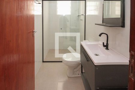 Banheiro de apartamento para alugar com 2 quartos, 65m² em Parque dos Bancarios, São Paulo