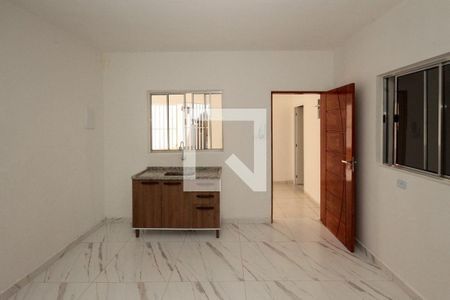 Sala e Cozinha de apartamento para alugar com 2 quartos, 65m² em Parque dos Bancarios, São Paulo