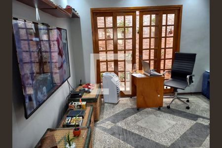 Casa à venda com 3 quartos, 250m² em City Bussocaba, Osasco