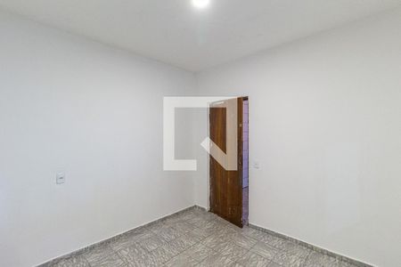 Quarto 2 de casa para alugar com 2 quartos, 70m² em Vila Silviania, Carapicuíba