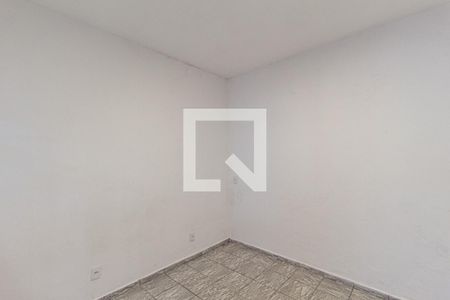 Quarto 1 de casa para alugar com 2 quartos, 70m² em Vila Silviania, Carapicuíba