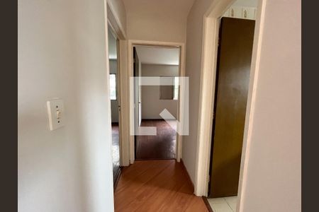 Corredor de apartamento à venda com 3 quartos, 70m² em Vila Mascote, São Paulo