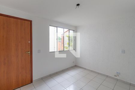 Sala de apartamento para alugar com 2 quartos, 47m² em Conceição, Osasco