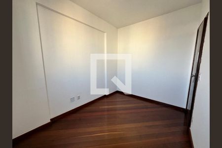 quarto 2 de apartamento para alugar com 3 quartos, 80m² em Funcionários, Belo Horizonte