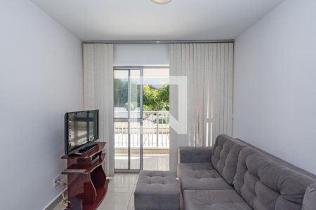 Sala de apartamento à venda com 3 quartos, 70m² em Caiçaras, Belo Horizonte