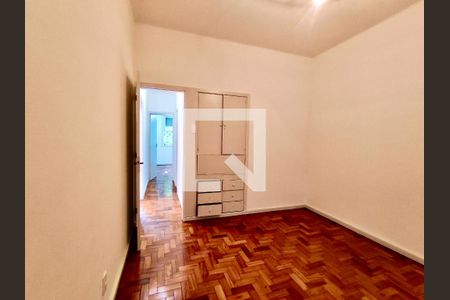 Quarto  de apartamento para alugar com 2 quartos, 62m² em Copacabana, Rio de Janeiro