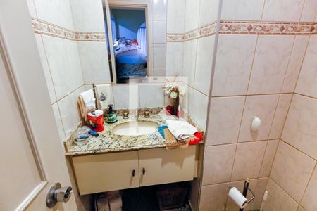 Lavabo de apartamento à venda com 3 quartos, 140m² em Vila Suzana, São Paulo