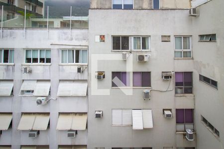 Vista da suíte de apartamento à venda com 2 quartos, 90m² em Lagoa, Rio de Janeiro